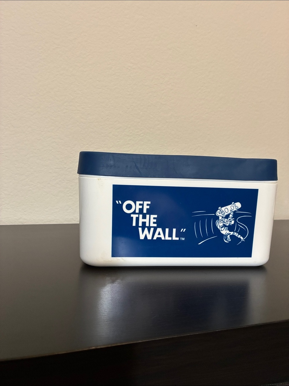 Rare!!Vans Blue and White ice cube tray mold novelty cooler 'Off The Wall' Logo